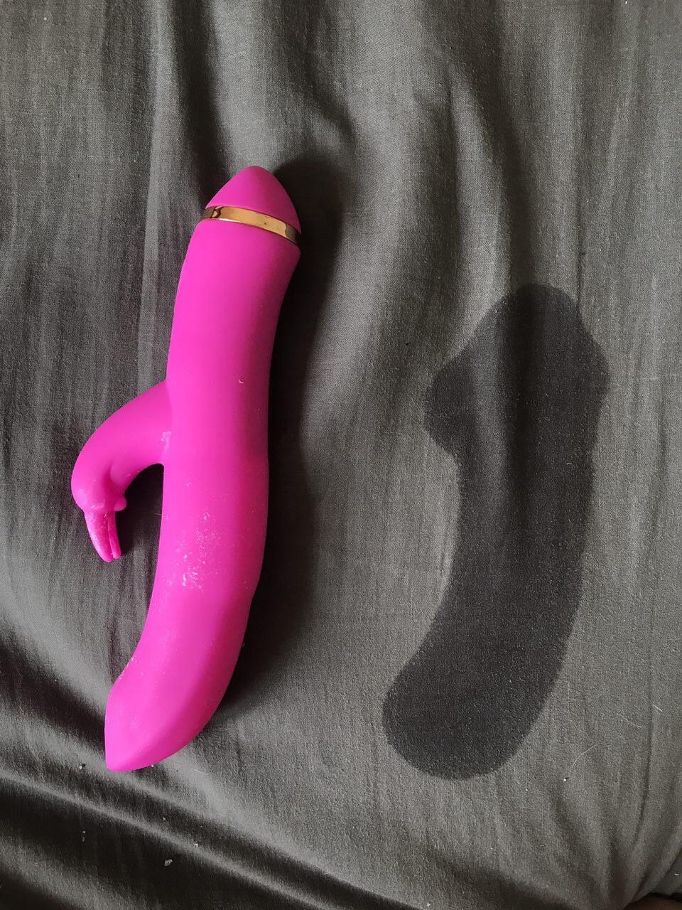 Squirt Mark After Masturbating Was The Perfect Shape